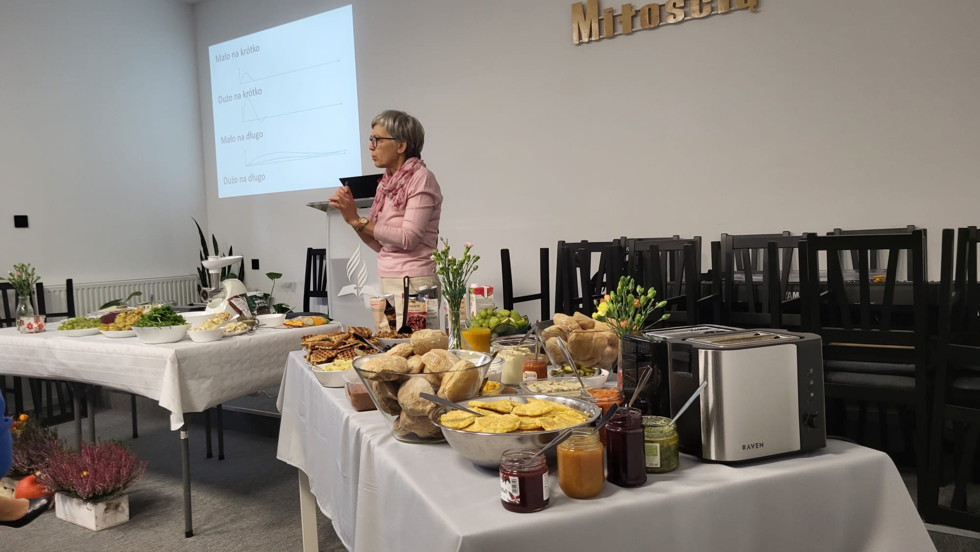 Prelekcja podczas śniadania dla pań